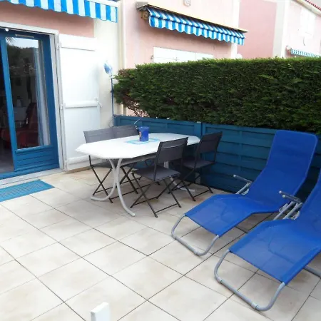 Le Lavandou, 2 Pieces, 4 Personnes - Fr-1-713-46 * Le Lavandou